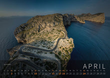 Lade das Bild in den Galerie-Viewer, Set Mallorca Tischkalender und Mallorca Wandkalender 2022